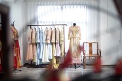 -Lady  Jane高端婚纱礼服馆