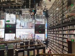 -钟书阁(群光广场店)
