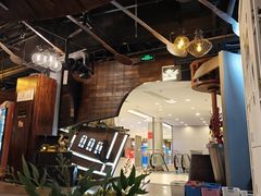 -暴风岛沉浸式体验馆(百联世纪店)