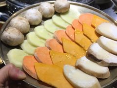 菌菇拼盘-本炙炭烤·蒲烧活鳗料理店(金沙洲店)