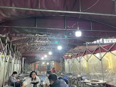 -小辣椒火盆烧烤(温泉南街店)