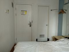 -7天连锁酒店(上海徐家汇龙华路地铁站店)