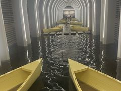 -涨巢·潮玩水疗局