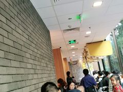 大堂-麦当劳(宝山大厦店)