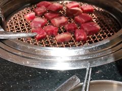 -韩烧牛中牛·甄选黑牛烤肉(黑金店)