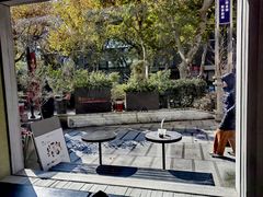 -M Stand(南京紫峰大厦店)