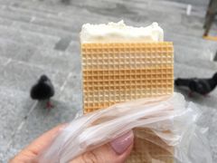 -詹爷爷乌节路街头冰淇淋