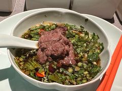 -左庭右院鲜牛肉火锅黑金店(陆家嘴中心店)