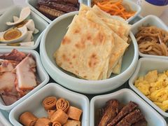 烙饼卷带鱼-静之湖湖畔餐厅