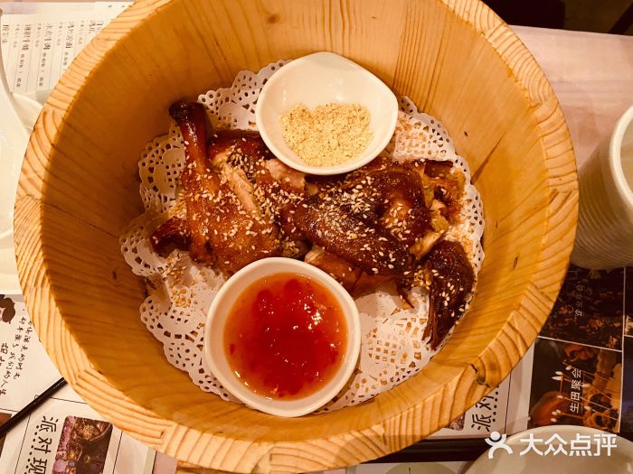 胡桃里音乐酒馆(滨海店)胡桃里招牌烤鸡图片