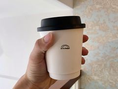 Flat&nbsp;white-black rainbow coffee