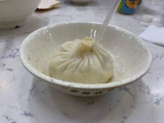 吸管蟹黄包-蒋家桥饺面店(四望亭路店)