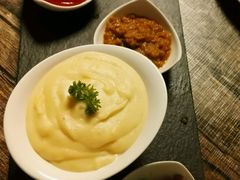 -HIGH FIVE哈福手工汉堡(桂林路店)