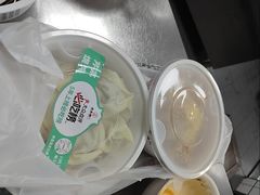 -笑来喜馄饨小笼工坊(通扬路店)