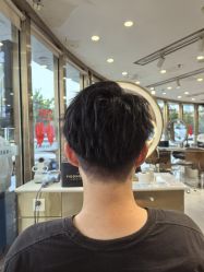 -一東造型烫发染发