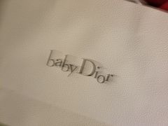 -Dior迪奥(恒隆广场童装店)