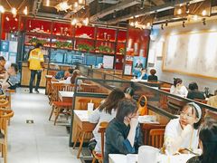 大堂-渝是乎酸菜鱼(龙旗购物中心店)