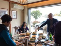 靠窗位-鹰龙海畔度假酒店(咸祥店)