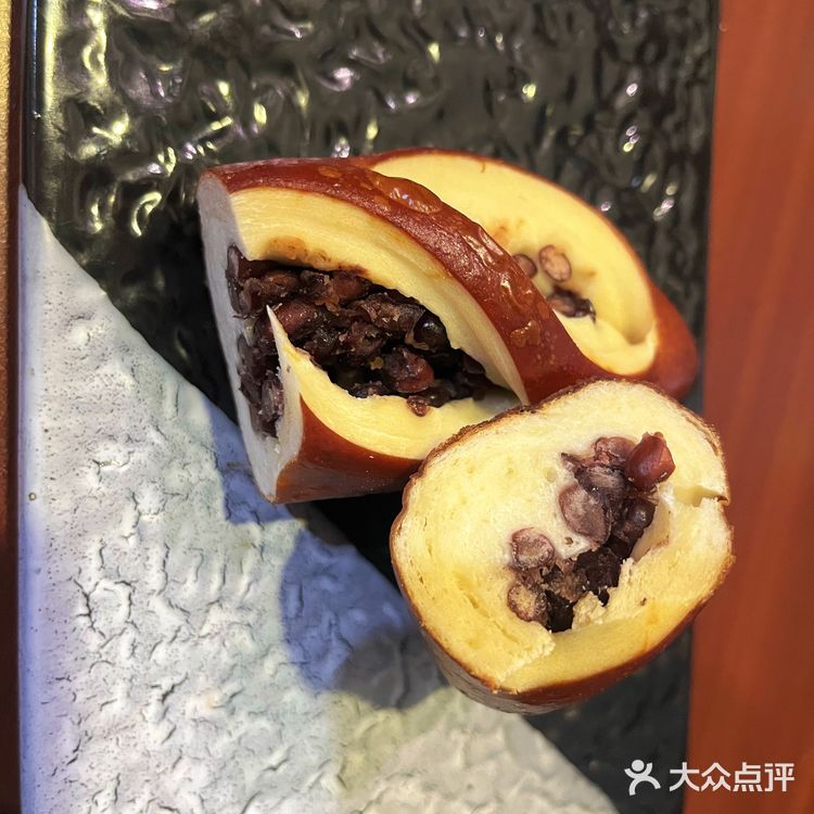 鲍师傅小贝 汉堡王芋泥酥 红豆碱水 肉松吐司