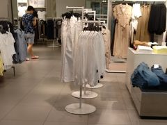 -H&M(鹏欣水游城店)