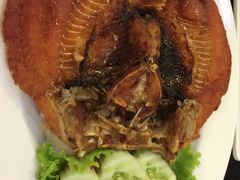 -J Daeng Seafood