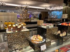 -圣丰索菲特·2 On 988 Café 自助餐厅