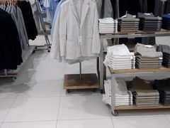 -优衣库(郑州二七万达广场店)