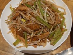 -泉畔人家·老济南经典鲁菜(大明湖店)