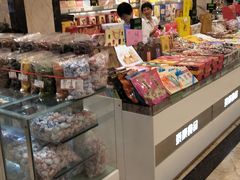 零售区-泰康食品(南京东路店)