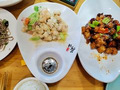 -肘子酥·天津捞面(德云社店)