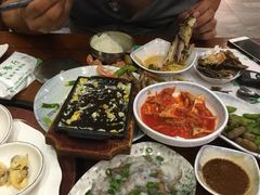 -青瓦餐厅·生鱼片·韩园烤肉(西塔店)