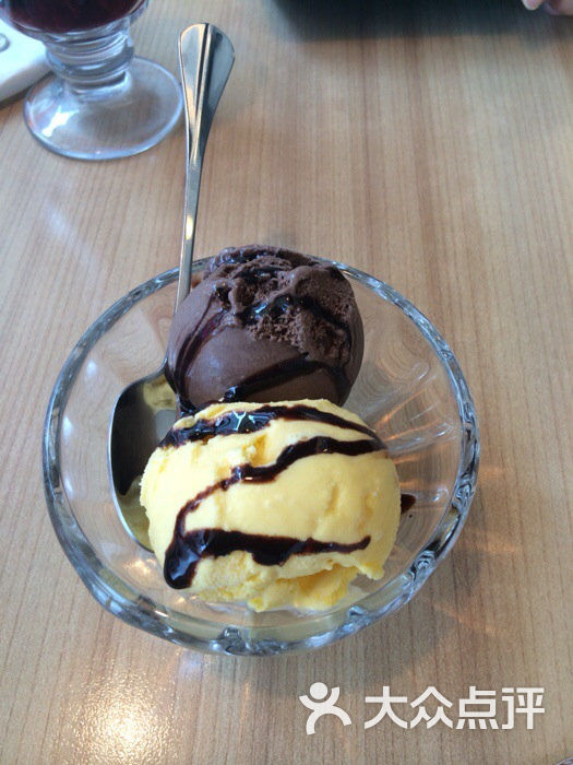 必胜客(创意园店)双球冰淇淋图片 