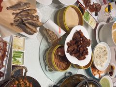 -阿瓦山寨·湘菜现炒·剁椒鱼头王(咸阳总店)