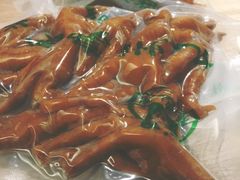 -震九州熟食(凯旋路店)