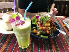 -Tikky Cafe