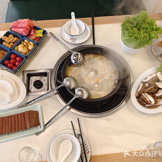 福鑫鲜煲猪肚鸡(火炬店)