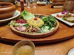 -老滇山寨•云南特色菜•地方菜•民族风情歌舞表演(世纪金源店)