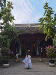 -一揽芳华汉服旗袍体验馆(拙政园店)