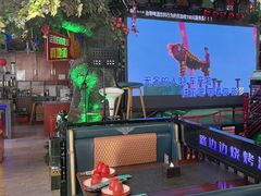 -路边边地标烧烤·川菜·小龙虾·音乐酒馆(良乡长虹店)