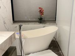 -深圳罗湖水贝IBC亚朵酒店