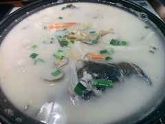 -大城小院饭店(博隆广场虹桥店)