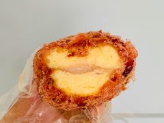 草莓味酥松小贝-鲍师傅糕点(江苏路店)