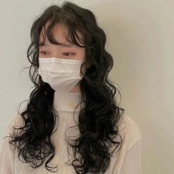 -苑苑发型设计