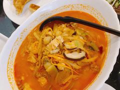 辣海鲜面-桃园中华料理炸酱面(燕儿岛路店)