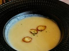 奶油葱香土豆汤-普兰达德国餐厅·德式脆皮烤猪肘·自酿啤酒(观唐店)