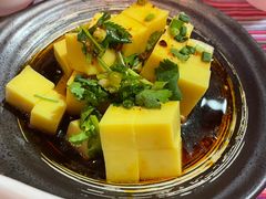 -香巴拉云南餐厅(华莱坞店)