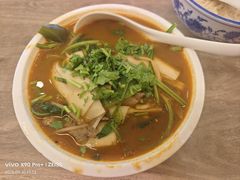 -嘻小北·兰州清汤牛肉面(太平洋森活天地店)