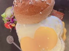 -HIGH FIVE哈福手工汉堡(桂林路店)