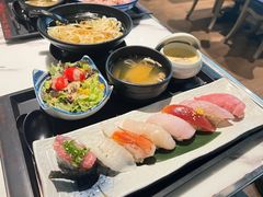 -家贺屋刺身寿司专门店
