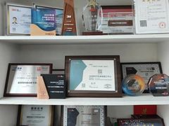 -能手汽车隔热膜旗舰店·3M贴膜体验中心